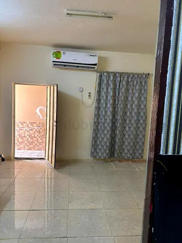 1BHK AVAILABLE IN MAQAM NEAR BY TAWAM HOSPITAL.