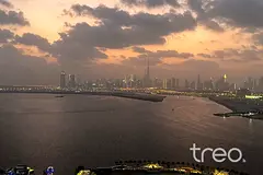 Exclusive | Burj &amp; Sea Views | Corner Unit