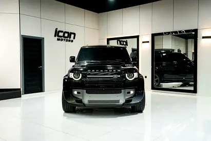 Land Rover Defender 110 X-Dynamic HSE 2025 - GCC Specs