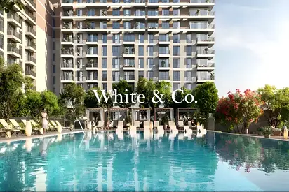 Podium Level | Corner Unit | Golf Views