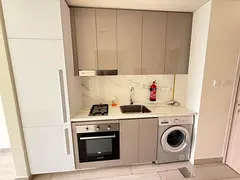 HIGH FLOOR // BOULEVARD VIEW // FITTED KITCHEN // CHILLER FREE