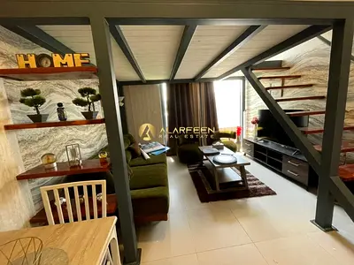 استوديو على طراز لوفت | مفروش | شرفة | إطلالات على المسبح والمدينة