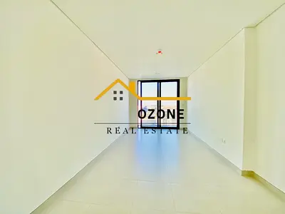 Luxurious / Hot Spacious 2BHK 3 washroom 2 balcony 12 check payment possible Available Prime location Ready to move