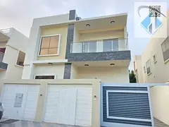 Ready-to-move-in villa with air conditioning, electricity, and water, near a mosque and mall. Freeho