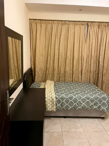 Private room Sheykh zayed rd