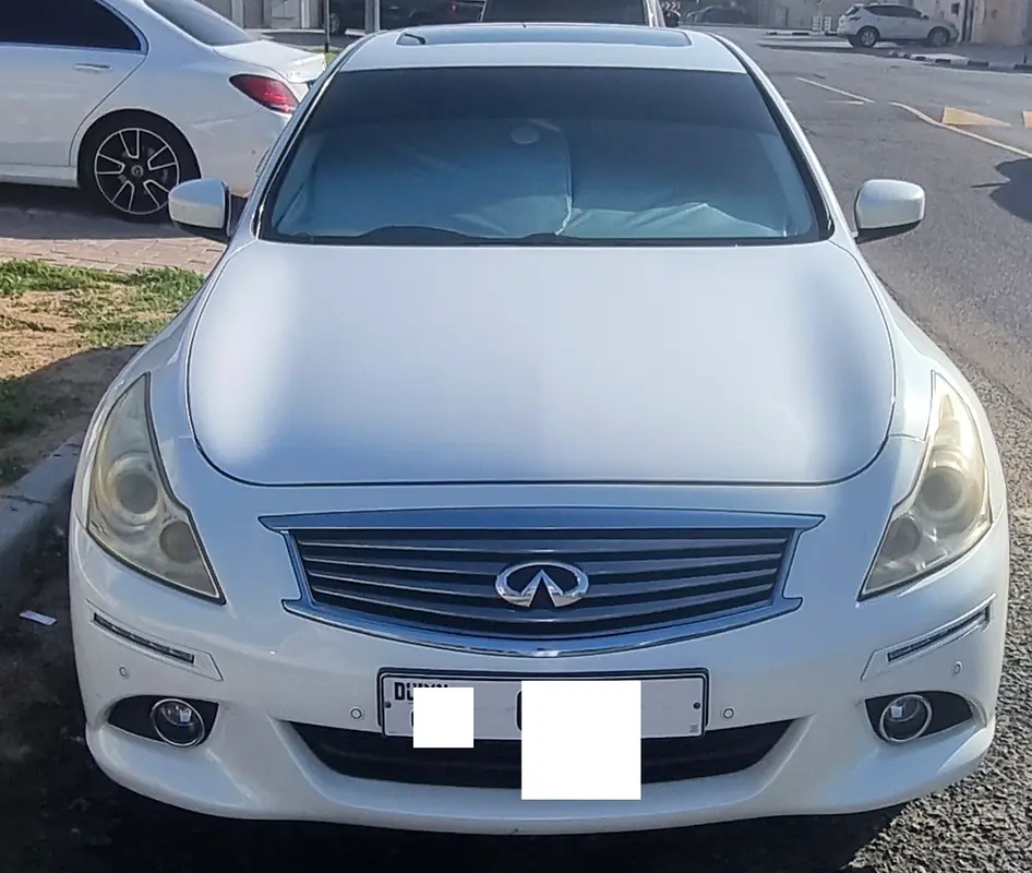 Infiniti G25 2014 — photo 1 of 6