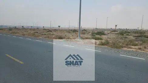 للبيع ارض سكني تصريح تاون هاوس مدينة تلال – الشارقة مساحة الارض 2481 قدم مربع تصريح بناء تاون هاوس ارضي + 1 طابق + 50 % من السطح