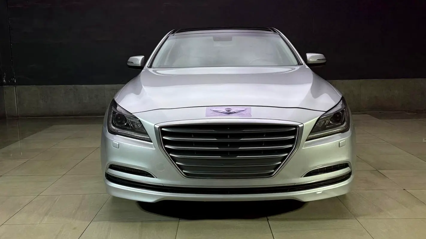 Genesis G80 2015 — photo 1 of 15