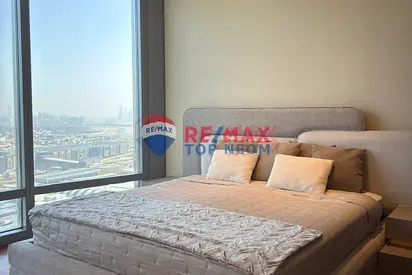 LUXURY LIVING - VACANT - PRIME LOCATION