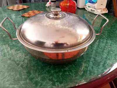 Idli maker + 6 dinner plates steel