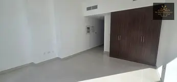 🏡 Spacious Unfurnished Studio for Rent in Ajmal Makan, Sharjah | 600 SQFT 🌊✨