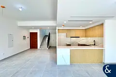 12 CHEQUES | Available 1st May | Park Facing