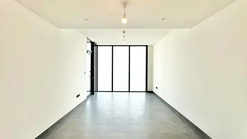 Elegant Waterfront Home | High-End Finishes | The Crest Tower B