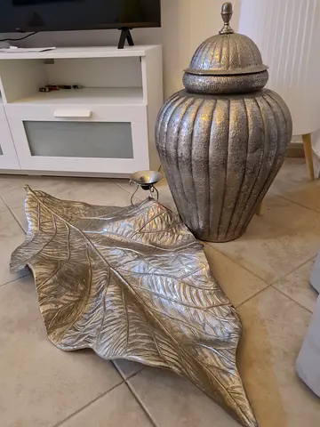 Large Silver Decorative Urn and Leaf Tray - Set of 2