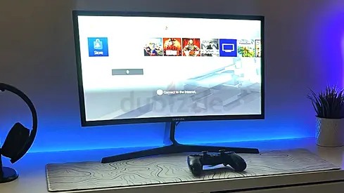 Samsung 24 inch Curved monitor 144hz