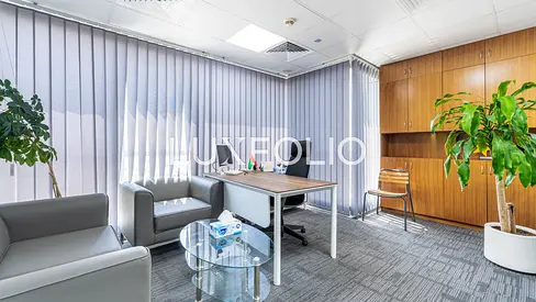 Great views | Vacant unit | Furnished