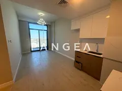 Ready to move in | Pool View | Open Kitchen