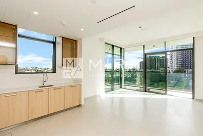 Park View | Corner Unit | Ready to Move