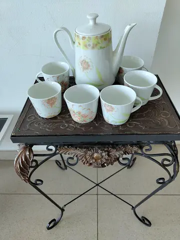 Set of cups