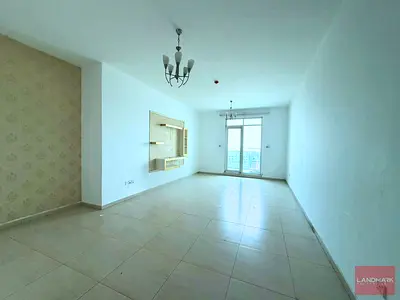 GREAT LOCATION | PRIME BUSINESS AREA | NEARBY TO BUS STOP
