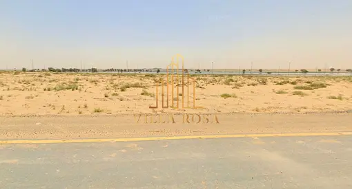 فرصة استثمارية ذهبية لأرض تجارية في روضة القرط – موقع استراتيجي خلف الصف الأمامي مباشرة وقرب مباشر من الحديقة بسعر تنافسي مميز