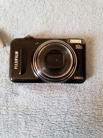 Fujifilm FinePix T200 camera