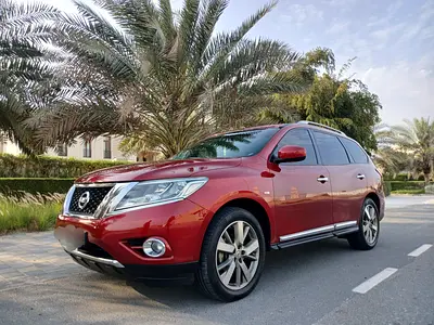 Nissan Pathfinder SV 2015 - GCC Specs - Well Maintained