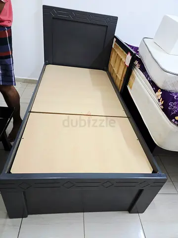 Single wooden Bed with Mattress