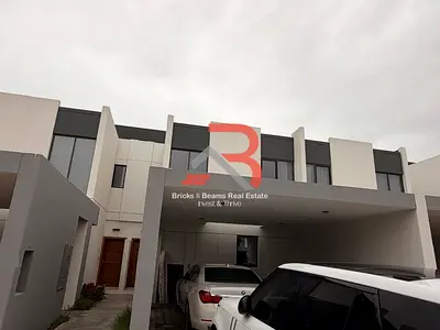 Single Row | 3BR+Maid's | Spacious | Unfurnished