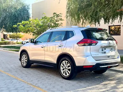 GCC, Lady Driving, Free Accident, Full-Service History available