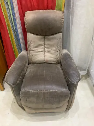 Free single sofa