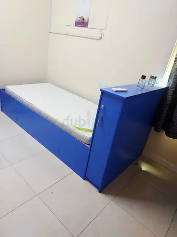 7 Bed with mattress