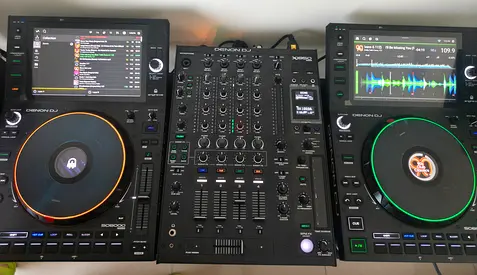 Denon DJ Setup with Mixer and Players