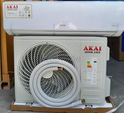 Akai Split Air Conditioner (Indoor + Outdoor Unit) — Good Condition