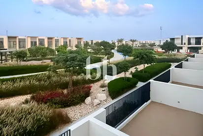 Green view | Single row | Middle kitchen