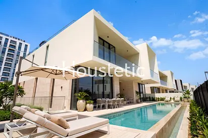 AREA SPECIALIST | VACANT | MODERN STYLE | BASEMENT