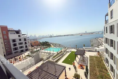 SEA AND SKYLINE BURJ VIEWS | BRAND NEW | VACANT