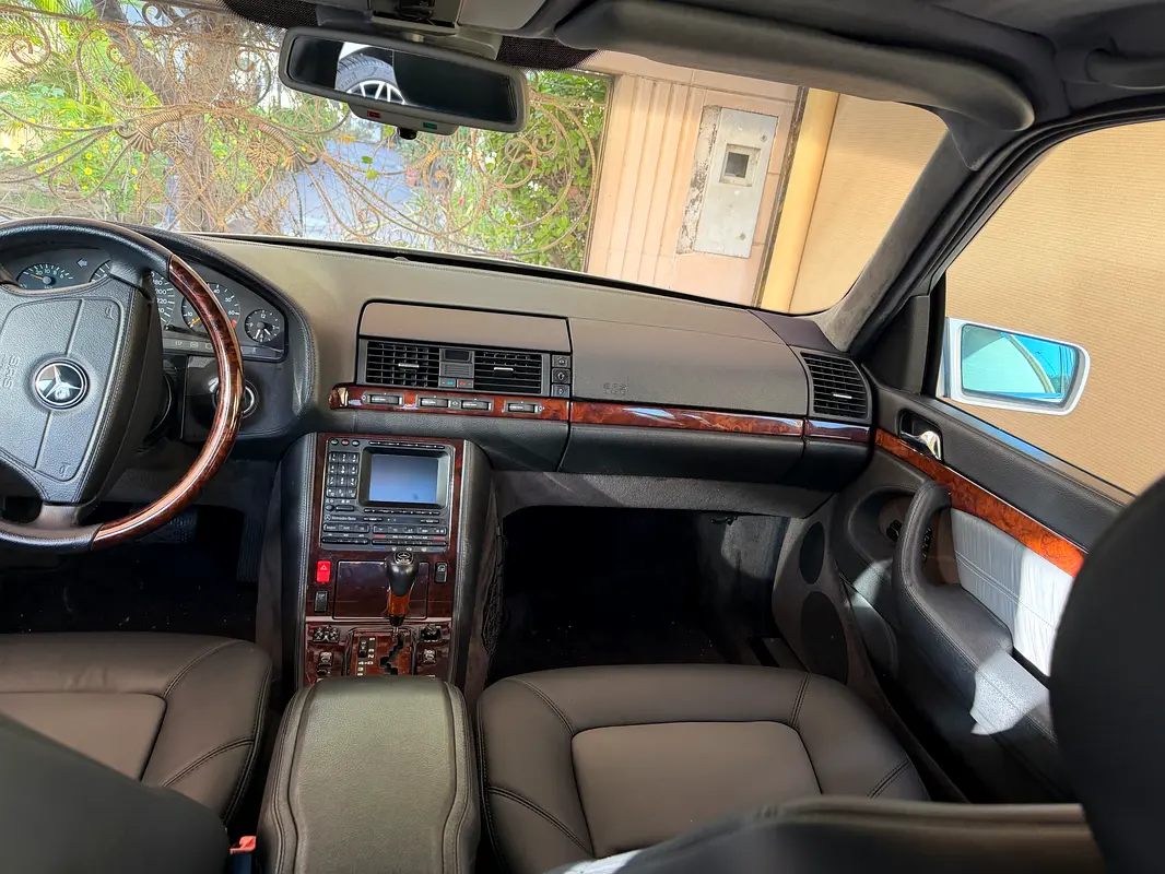 Mercedes-Benz S-Class 1997 — photo 1 of 5