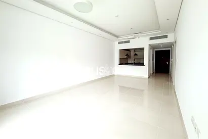 One Month Free | Vacant | Large Layout