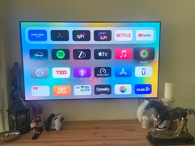 Razor thin - LG 55 OLED 4k B1 TV | Dolby Atmos | Dolby vision | 120 hz in Excellent  Condition