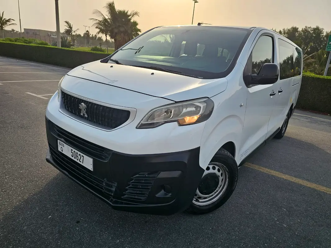 Peugeot Expert 2018 — photo 1 of 20