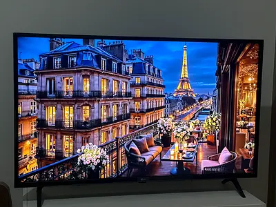 LG Smart TV 43 inch - 2021 Model - Like New