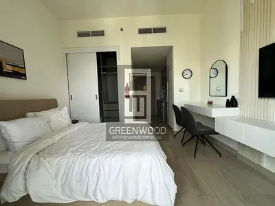 Modern Waterfront Living | Azizi Riviera 24 | Studio Retreat