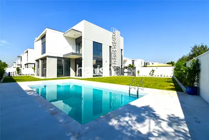 Corner Unit | Massive Plot | Private Pool