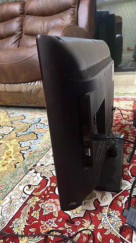 32-inch LED TV - Working Condition, Good for Bedroom