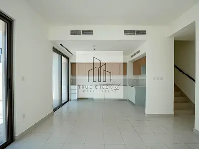 Brand New Unit | Unfurnished | Direct to Pool | Single Row