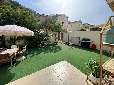 Bright | Close to amenities | Spacious layout