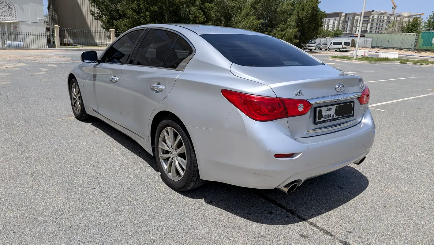 Infiniti Q50 2017 — photo 1 of 10