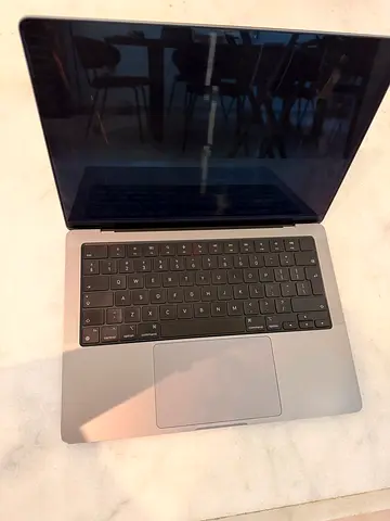 MacBook Pro - 64GB - 2TB