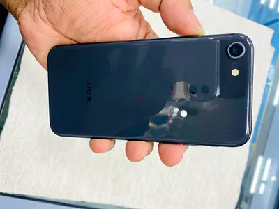 iPhone 8 64GB Black color